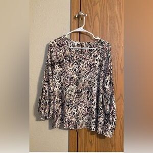 Maurice’s Top size Large